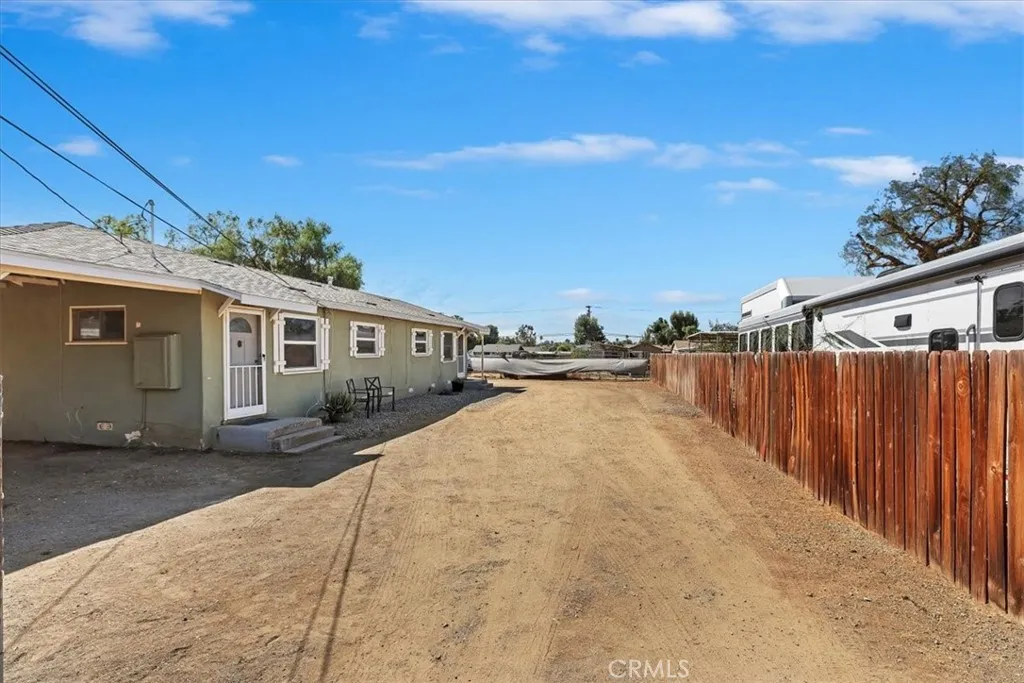 4174 Center Avenue, Norco, California 92860 home-pic-26