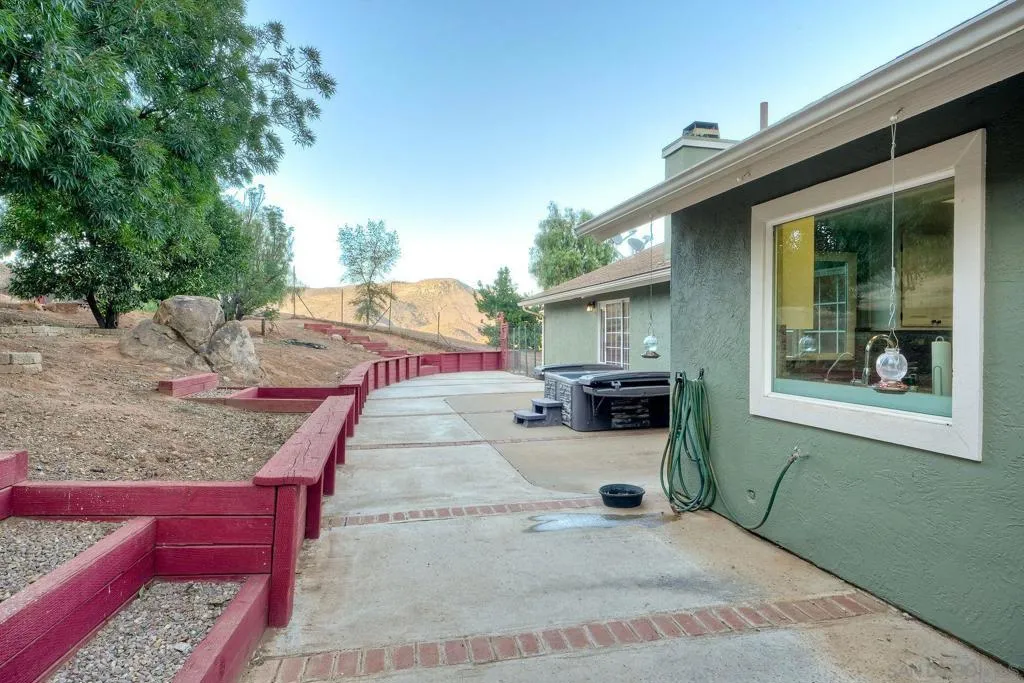 23003 Arjo Lane, Ramona, California 92065 home-pic-42