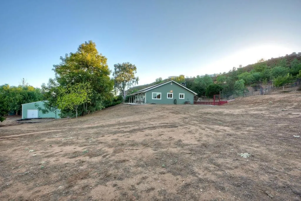23003 Arjo Lane, Ramona, California 92065 home-pic-39