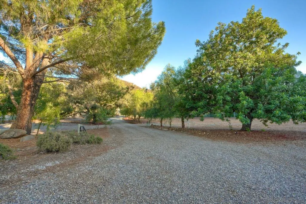 23003 Arjo Lane, Ramona, California 92065 home-pic-45