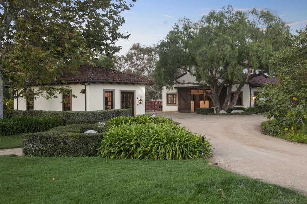 17872 Via De Fortuna, Rancho Santa Fe, California 92067 home-pic-36