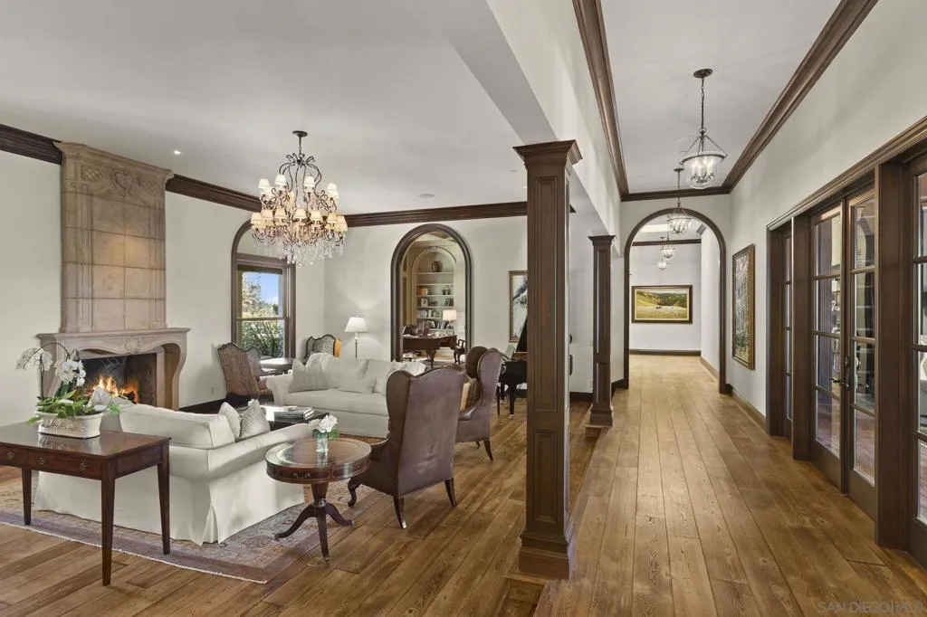 17872 Via De Fortuna, Rancho Santa Fe, California 92067 home-pic-11