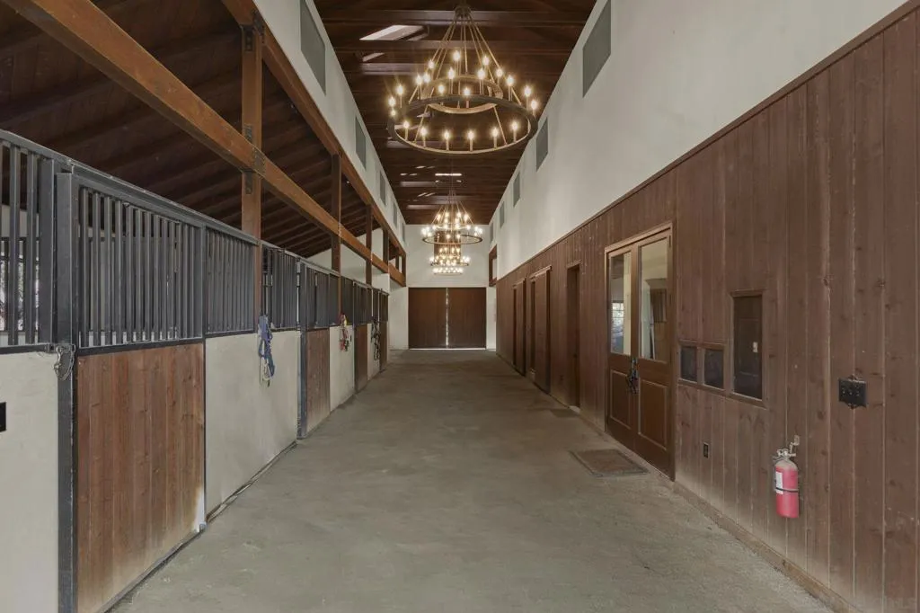 17872 Via De Fortuna, Rancho Santa Fe, California 92067 home-pic-38