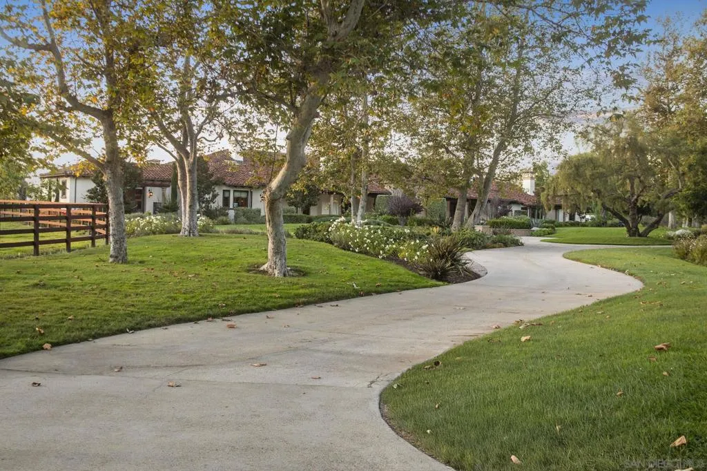17872 Via De Fortuna, Rancho Santa Fe, California 92067 home-pic-4