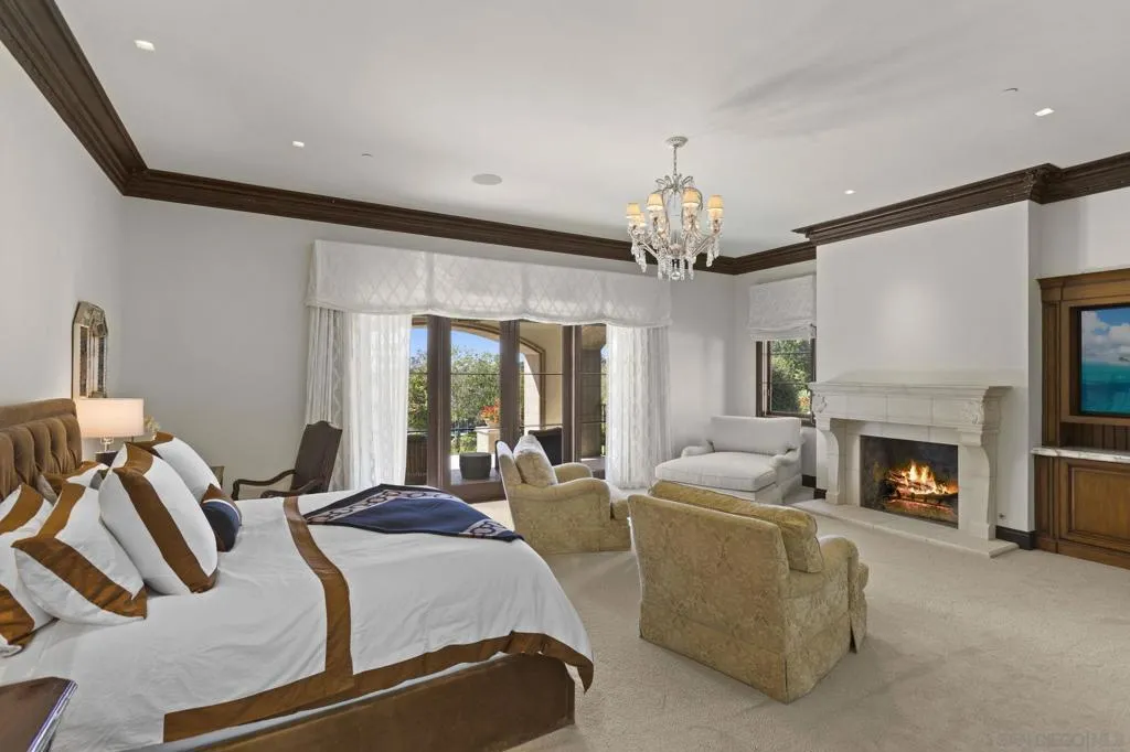 17872 Via De Fortuna, Rancho Santa Fe, California 92067 home-pic-28