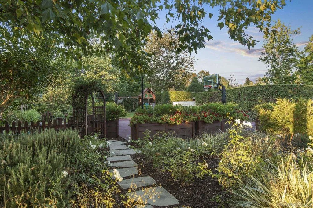 17872 Via De Fortuna, Rancho Santa Fe, California 92067 home-pic-47