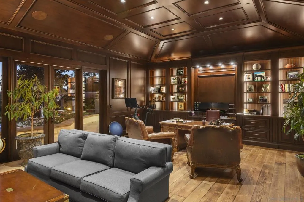 17872 Via De Fortuna, Rancho Santa Fe, California 92067 home-pic-33