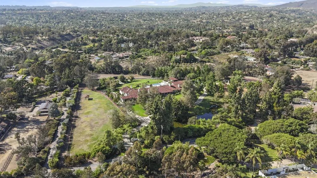 17872 Via De Fortuna, Rancho Santa Fe, California 92067 home-pic-50