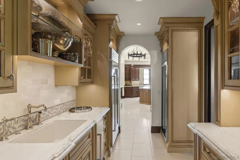17872 Via De Fortuna, Rancho Santa Fe, California 92067 home-pic-16