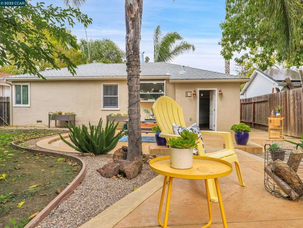 2860 Laguna St, Concord, California 94518 home-pic-35