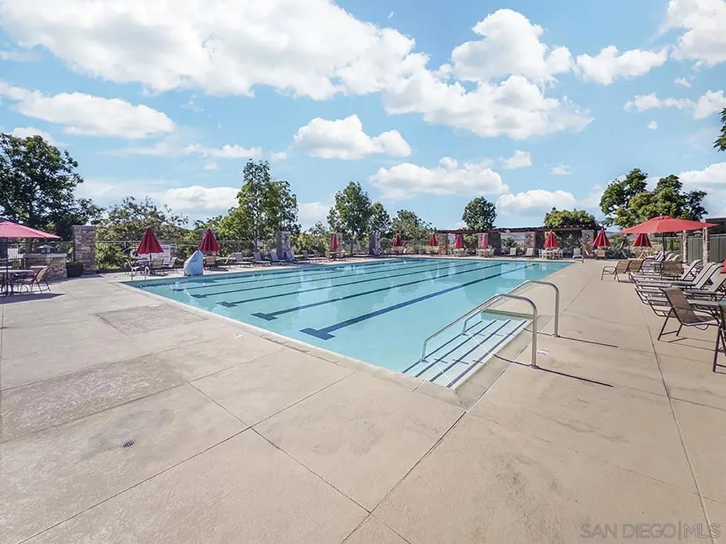 1120 Parkview Dr, Oceanside, California 92057 home-pic-28