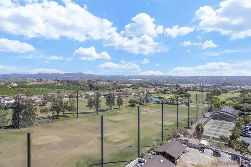 1120 Parkview Dr, Oceanside, California 92057 home-pic-30