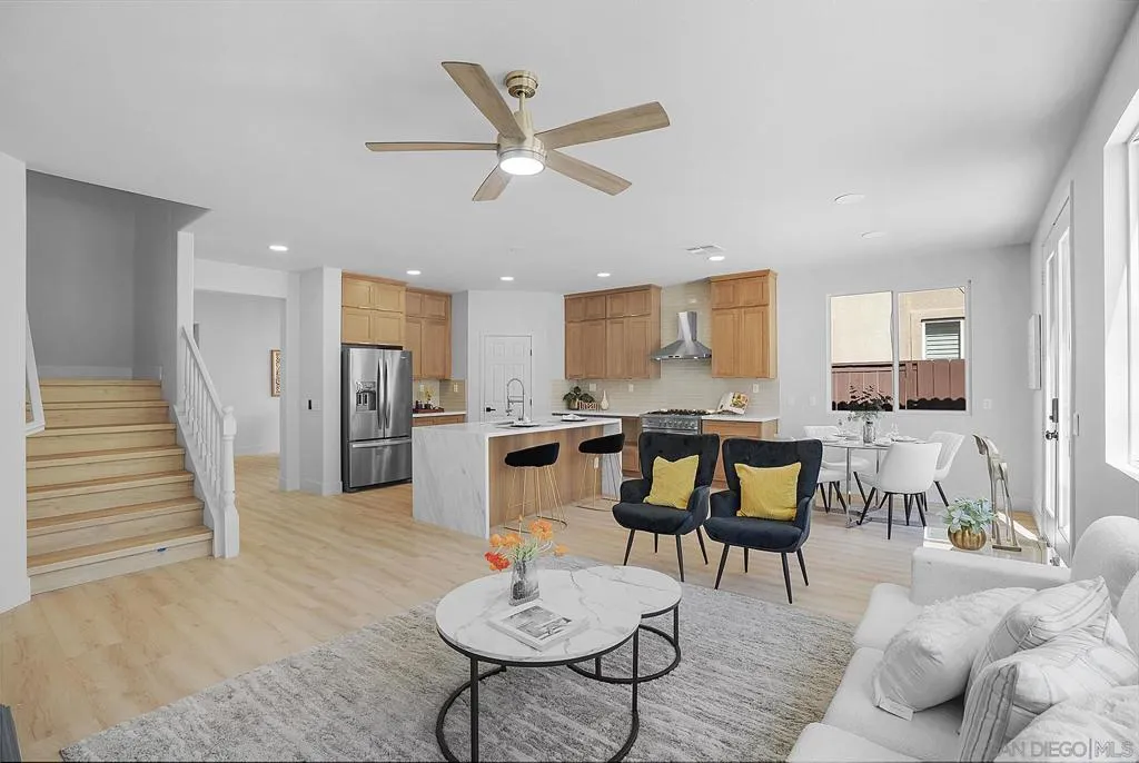 1120 Parkview Dr, Oceanside, California 92057 home-pic-6