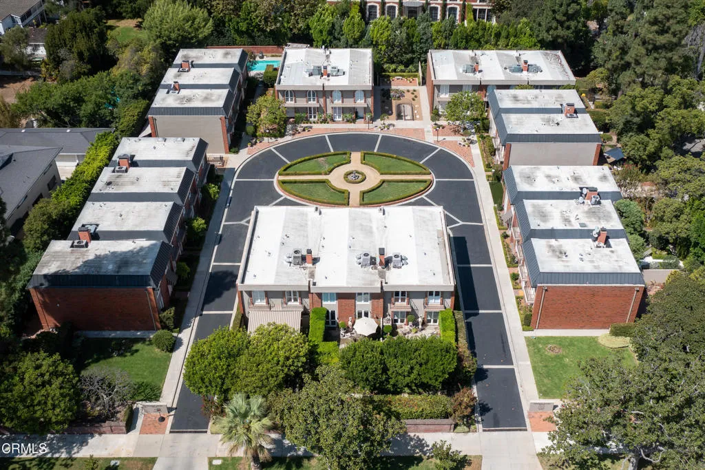 1105 S Orange Grove Boulevard, Pasadena, California 91105 home-pic-0
