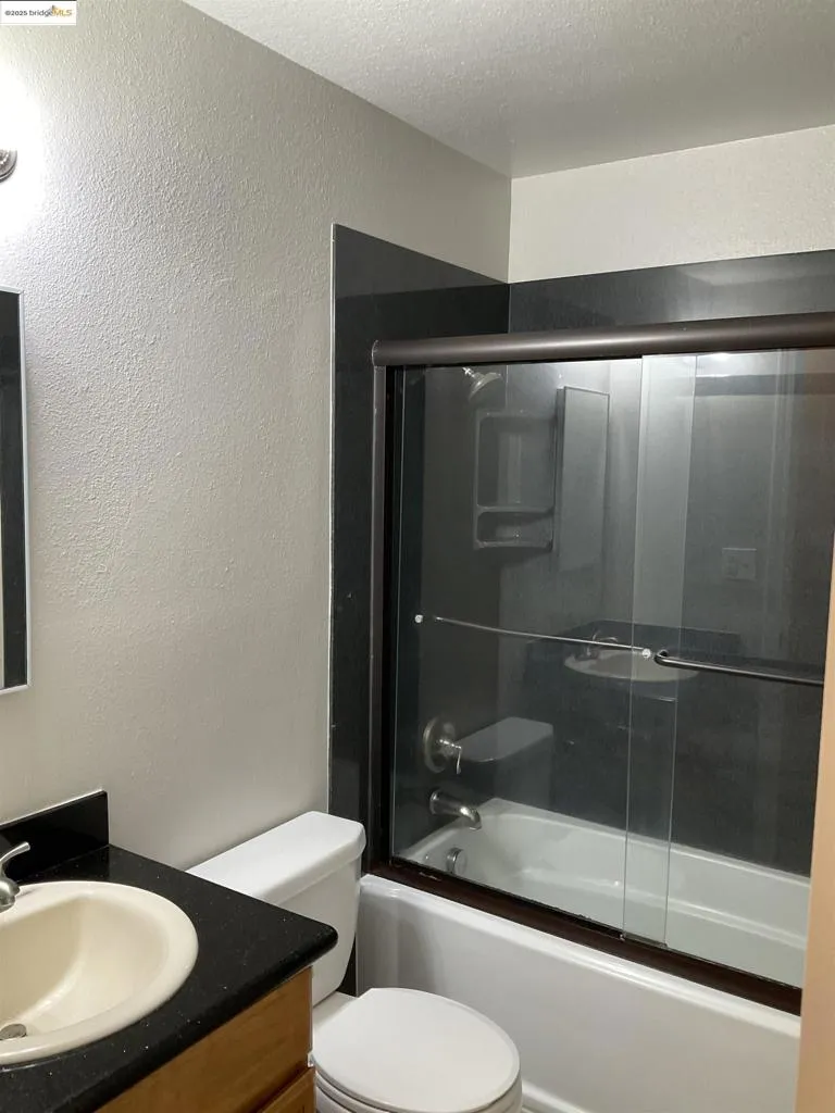 2104 Lemontree Way 1, Antioch, California 94509 home-pic-6