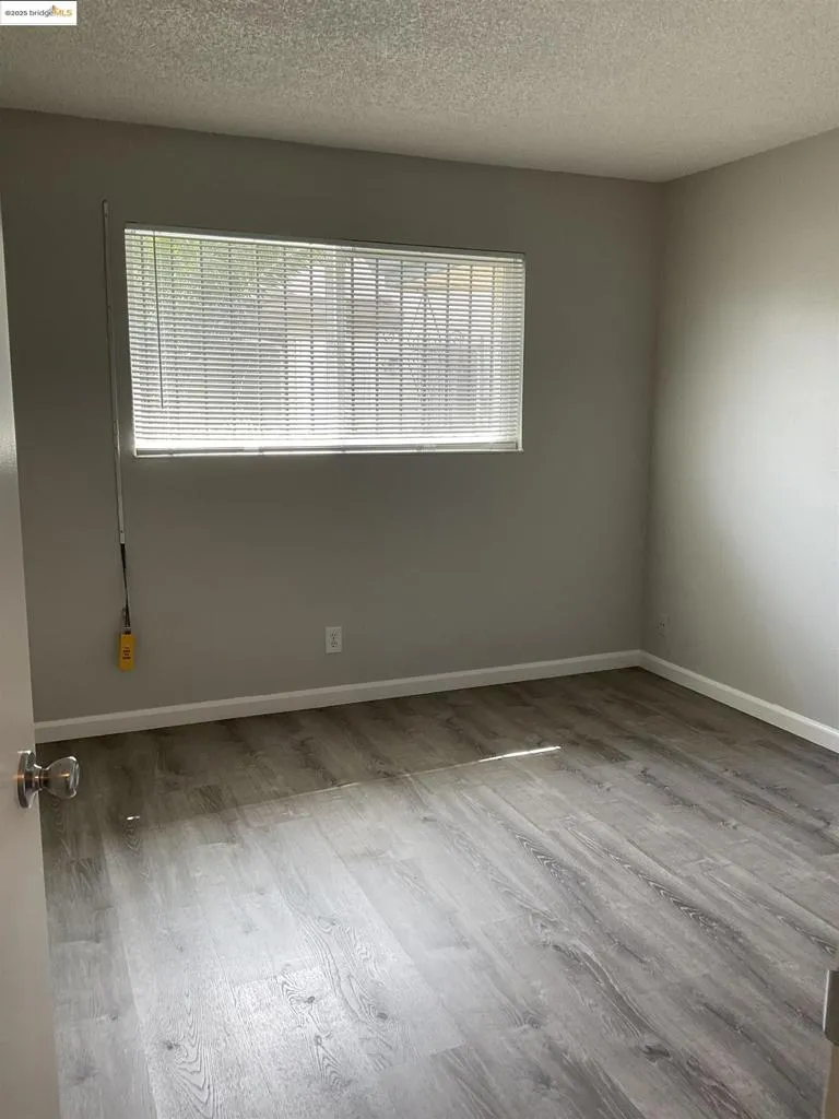 2104 Lemontree Way 1, Antioch, California 94509 home-pic-5