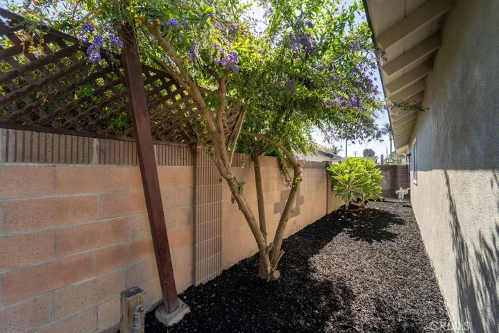 5751 Mangrum, Huntington Beach, California 92649