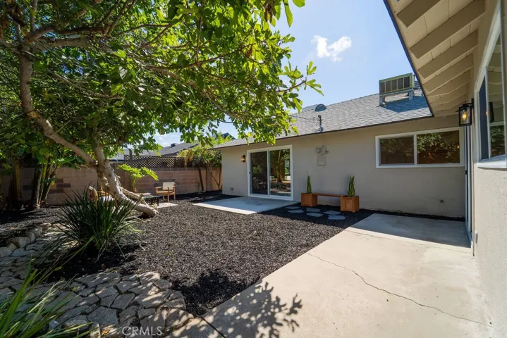 5751 Mangrum, Huntington Beach, California 92649
