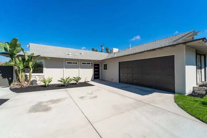 5751 Mangrum, Huntington Beach, California 92649