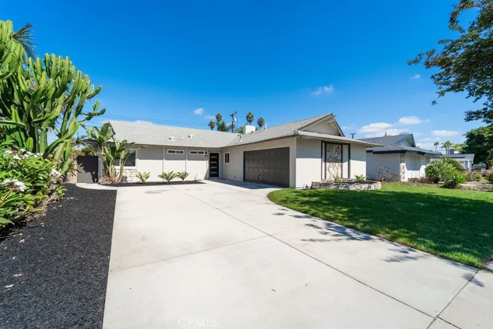 5751 Mangrum, Huntington Beach, California 92649