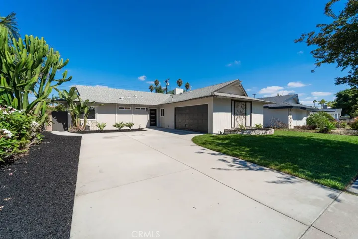5751 Mangrum, Huntington Beach, California 92649