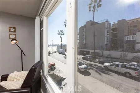 12 3rd Place, Long Beach, California 90802 home-pic-4