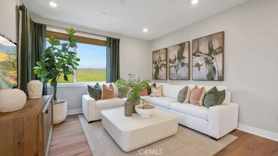 1723 Lychee Street, Fullerton, California 92835 home-pic-2