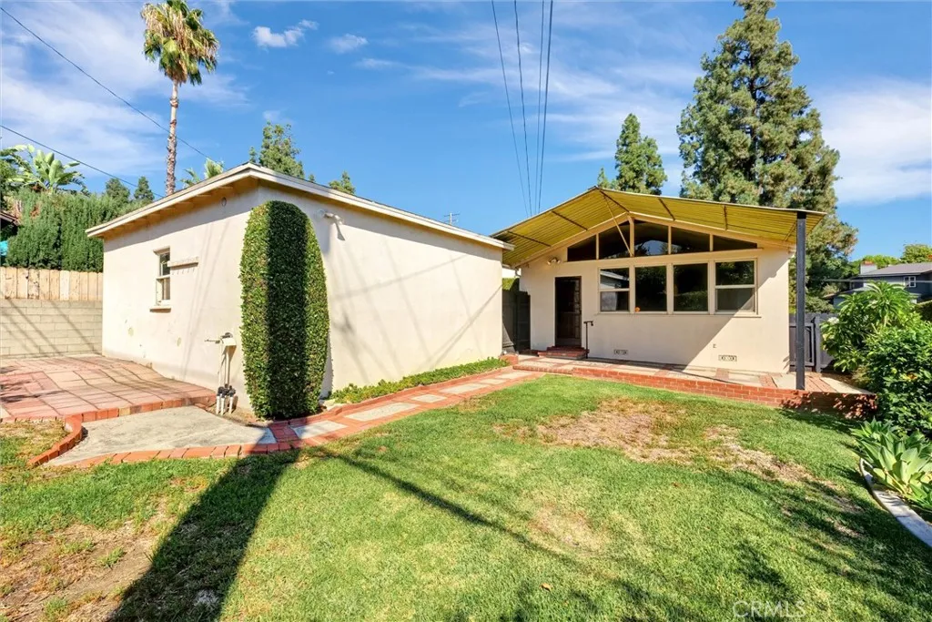 375 N Canyon Boulevard, Monrovia, California 91016 home-pic-25