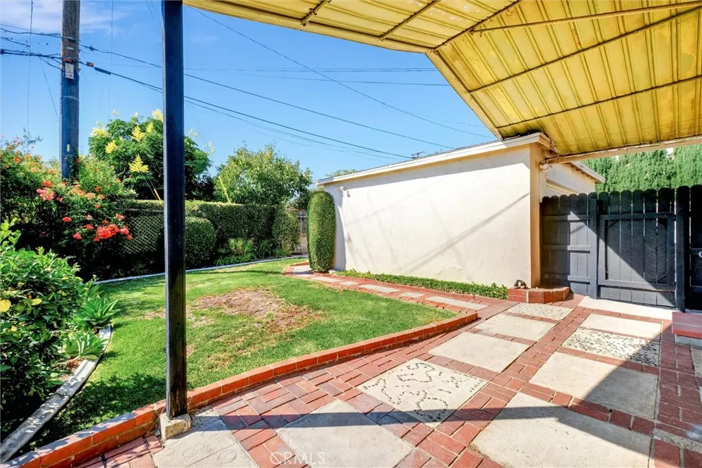 375 N Canyon Boulevard, Monrovia, California 91016 home-pic-23