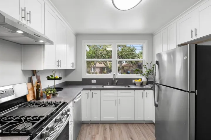Page Street, Redwood City, California 94063