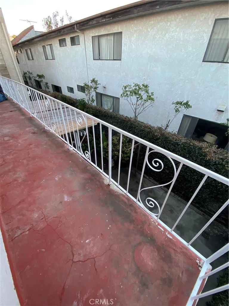 1329 S. Saltair, West Los Angeles, California 90025 home-pic-6