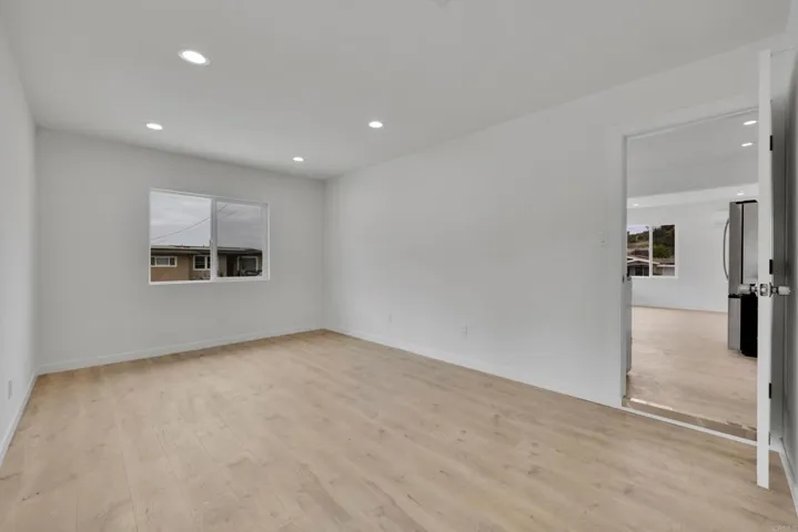 3489 Glade Street, San Diego, California 92115