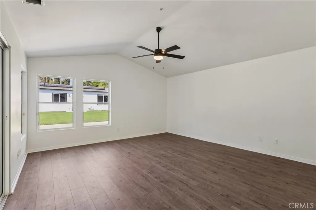 6233 Penfield Avenue, Woodland Hills, California 91367 home-pic-29