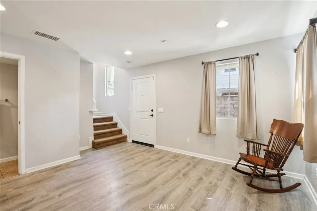 2173 Harmony Way, Costa Mesa, California 92627 home-pic-5