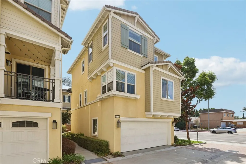 2173 Harmony Way, Costa Mesa, California 92627 home-pic-0