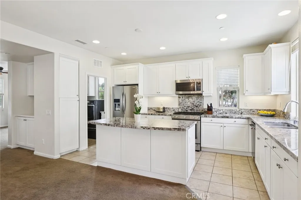 2173 Harmony Way, Costa Mesa, California 92627 home-pic-7