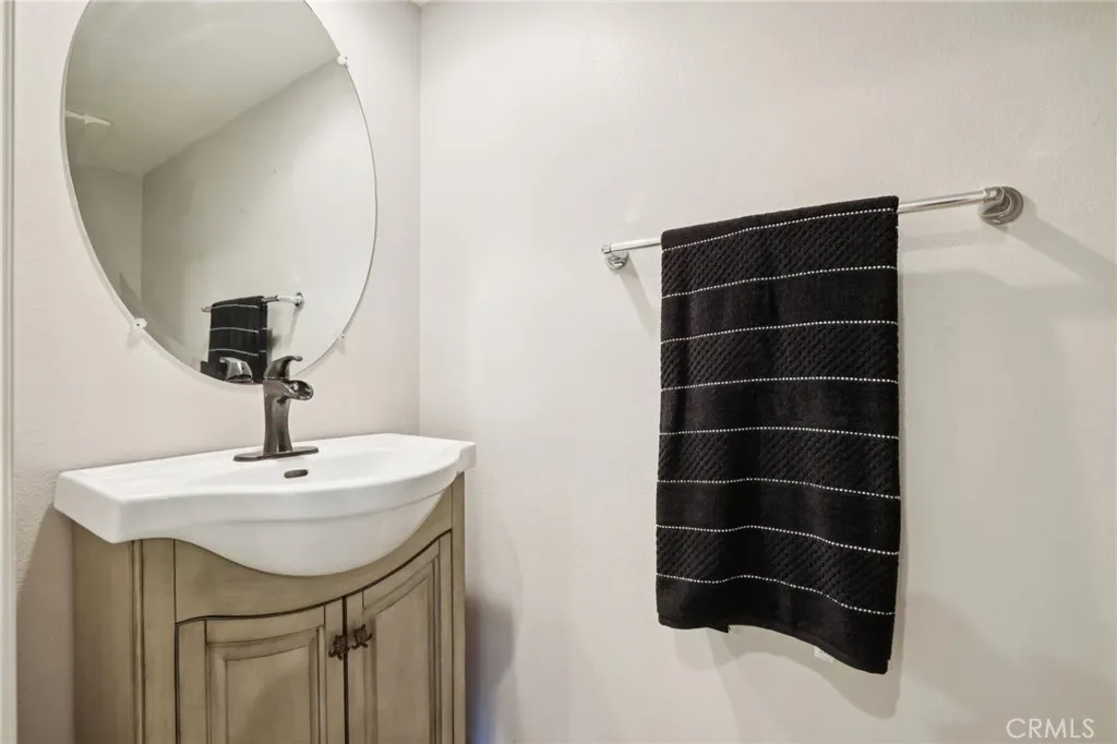 2173 Harmony Way, Costa Mesa, California 92627 home-pic-23