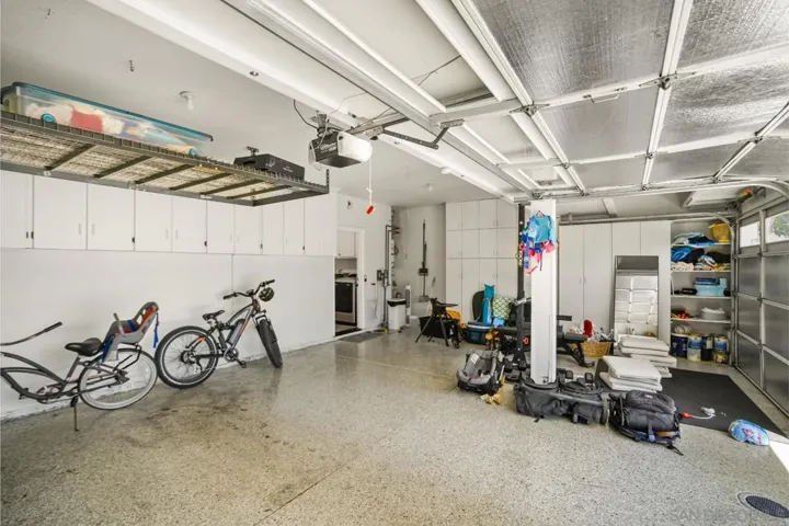 1597 Parkview Dr, Vista, California 92081