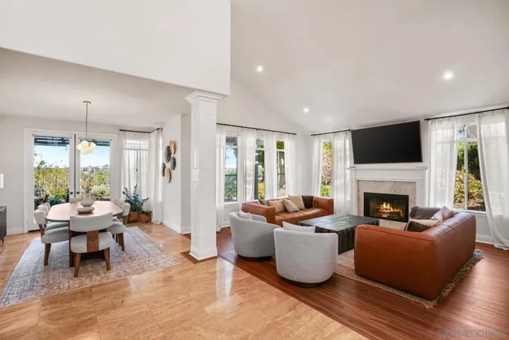 1597 Parkview Dr, Vista, California 92081