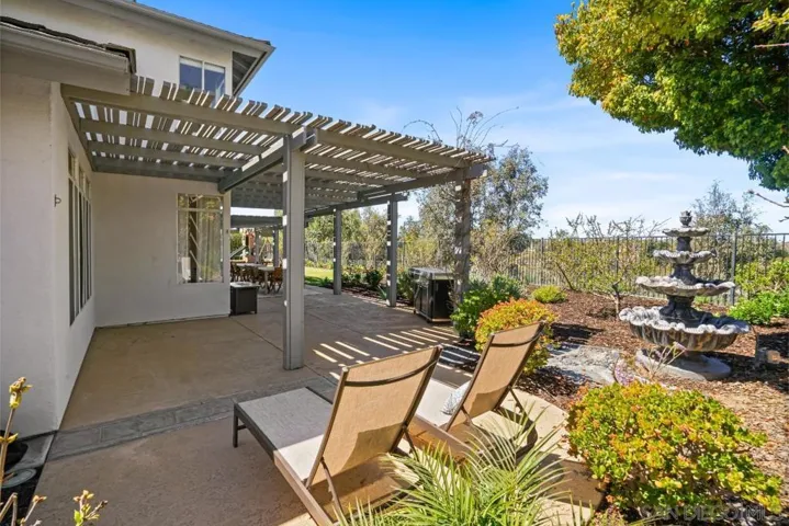 1597 Parkview Dr, Vista, California 92081