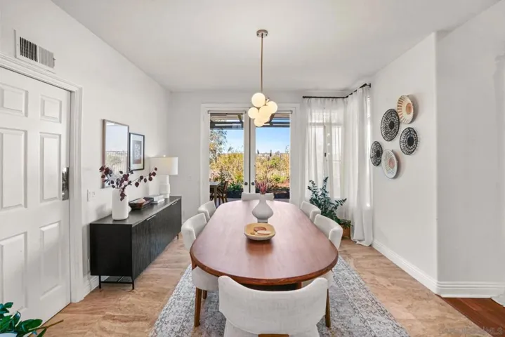 1597 Parkview Dr, Vista, California 92081