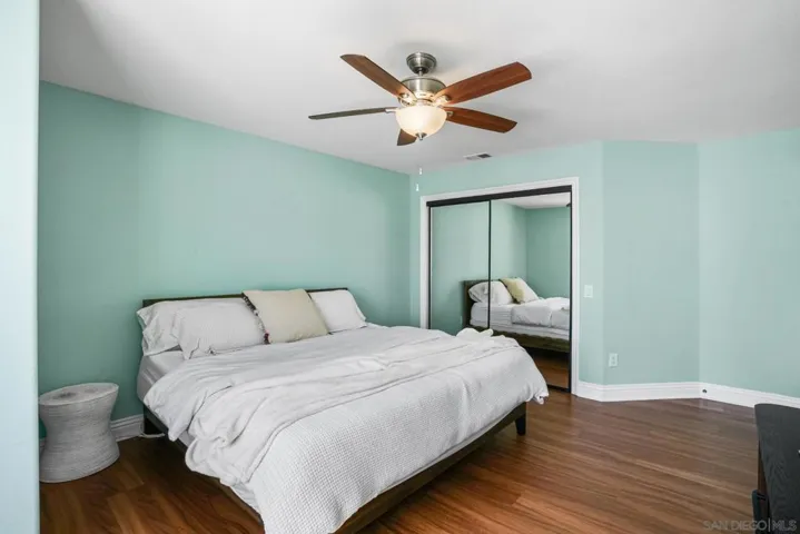 1597 Parkview Dr, Vista, California 92081