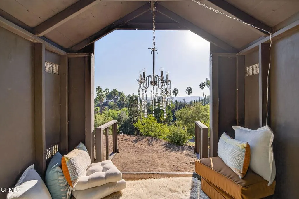 1195 Rancho Court, Ojai, California 93023 home-pic-72