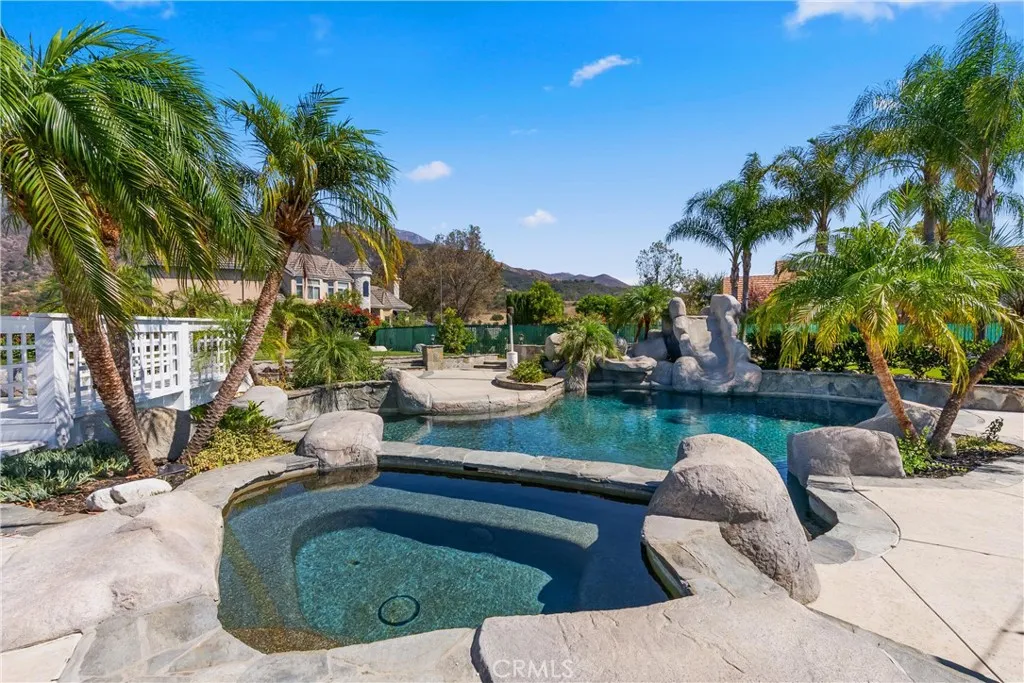 3 Windy Ridge, Trabuco Canyon, California 92679 home-pic-16