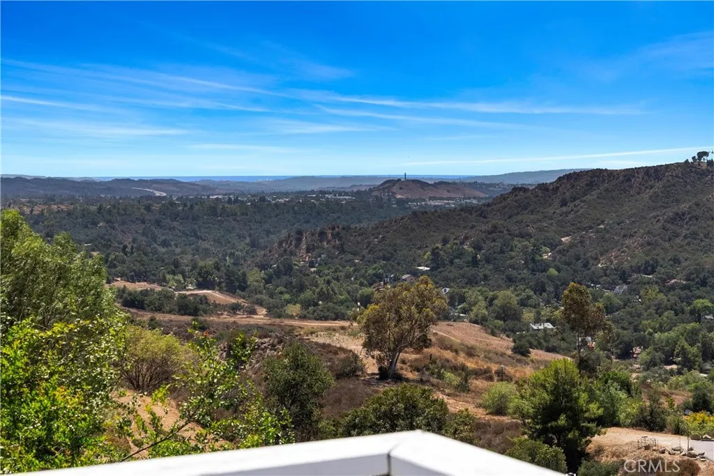 3 Windy Ridge, Trabuco Canyon, California 92679 home-pic-6