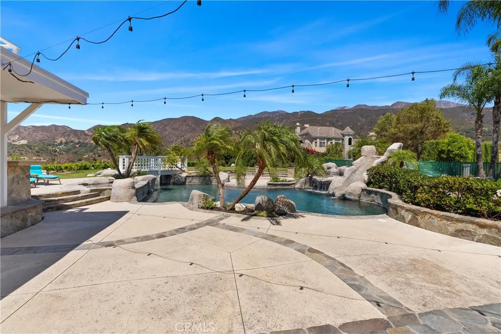3 Windy Ridge, Trabuco Canyon, California 92679 home-pic-19