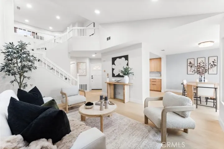 19 Vista Barranca, Rancho Santa Margarita, California 92688