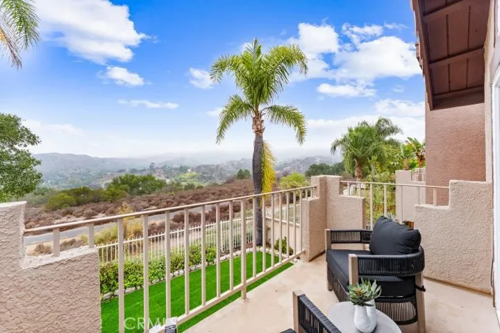 19 Vista Barranca, Rancho Santa Margarita, California 92688