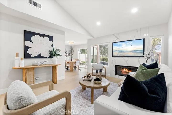 19 Vista Barranca, Rancho Santa Margarita, California 92688