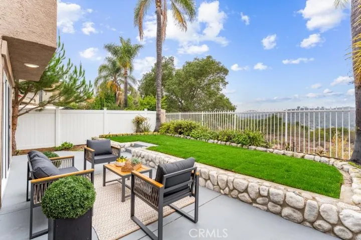 19 Vista Barranca, Rancho Santa Margarita, California 92688